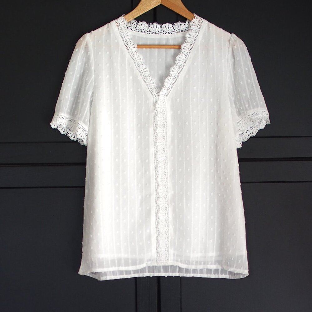 White Chiffon Lined Swiss Dot Short Sleeve Blouse